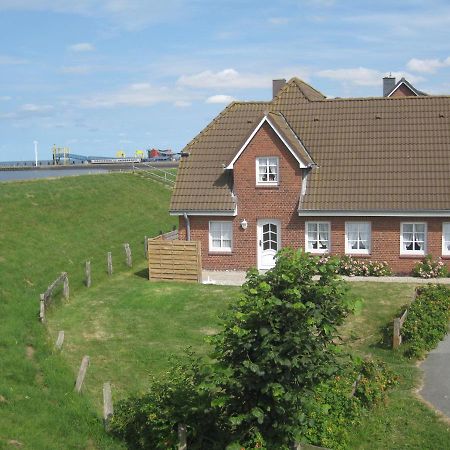 Direkt Am Deich - Ferienwohnung Amrum Im Gaestehaus Am Badedeich Dagebull Bagian luar foto