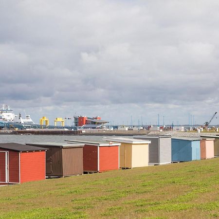 Direkt Am Deich - Ferienwohnung Amrum Im Gaestehaus Am Badedeich Dagebull Bagian luar foto