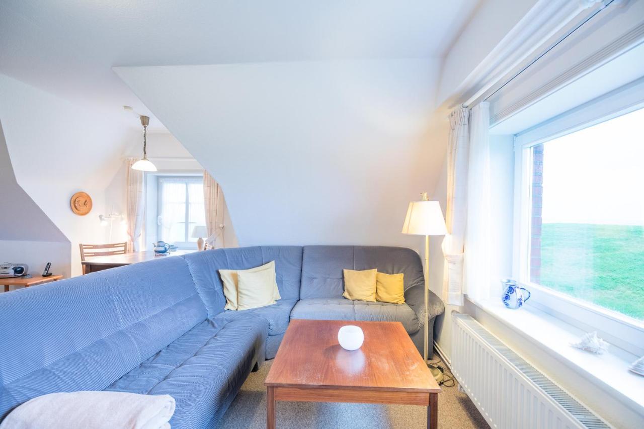 Direkt Am Deich - Ferienwohnung Amrum Im Gaestehaus Am Badedeich Dagebull Bagian luar foto