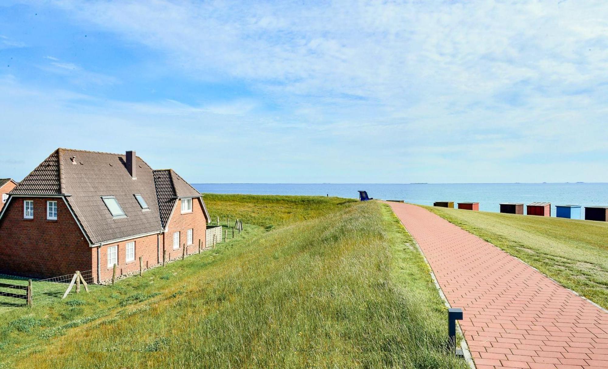 Direkt Am Deich - Ferienwohnung Amrum Im Gaestehaus Am Badedeich Dagebull Bagian luar foto